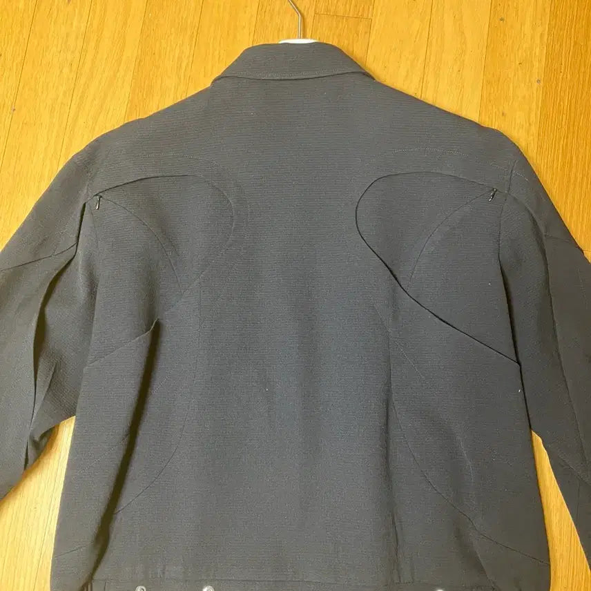 [BUNJANG] Coour Twisted Panel Blouson Jumper Washed Black / (s)쿠어 트위스트 패널드 블루종 점퍼 워시드 블랙
