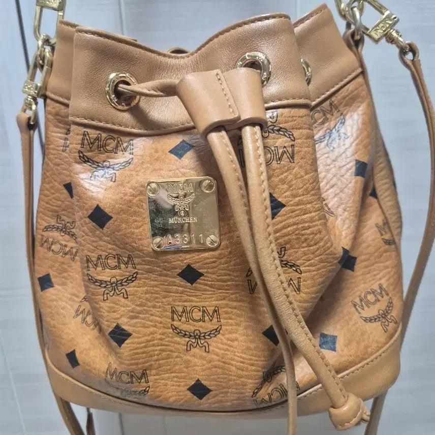 [SOLD OUT] (정품) mcm  엠씨엠 비세토스 드로우스트링 백 복조리백  버킷백