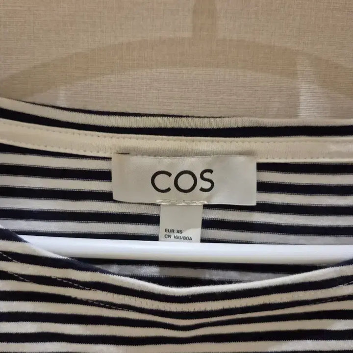 [BUNJANG] COS Striped T-Shirt XS / COS 스트라이프 티셔츠 XS