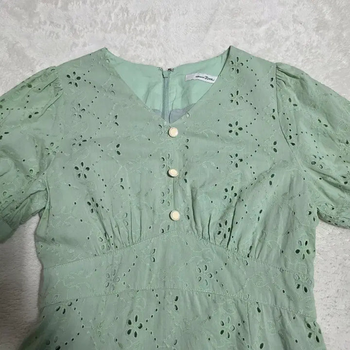 [BUNJANG] Roem Eyelet Punch Short Sleeve Dress / (66)여성 로엠 아일렛 펀칭 반팔 원피스