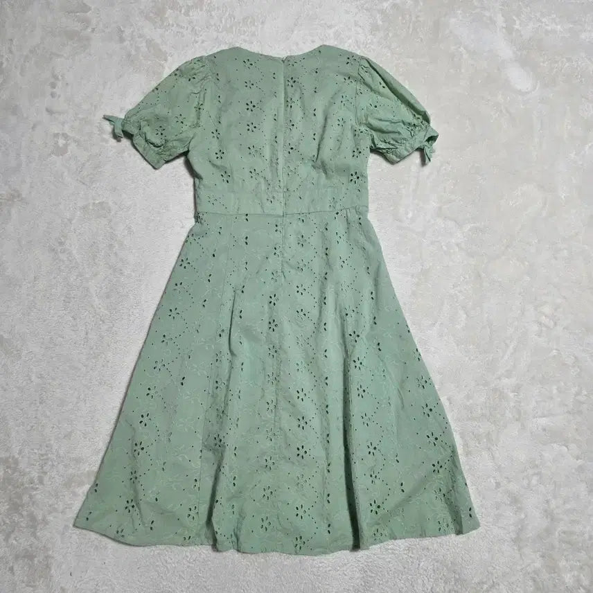 [BUNJANG] Roem Eyelet Punch Short Sleeve Dress / (66)여성 로엠 아일렛 펀칭 반팔 원피스
