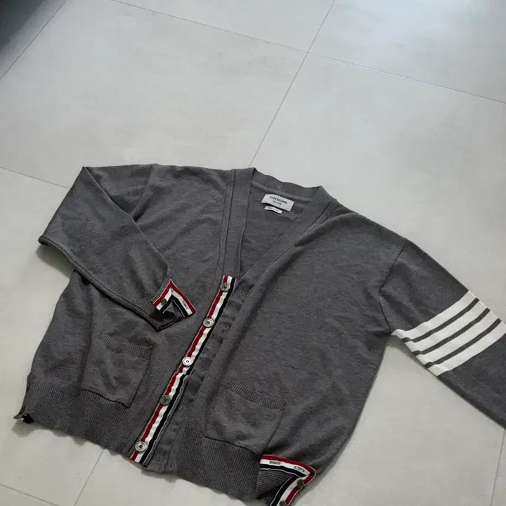 [BUNJANG] Thom Browne Merino Wool Cardigan (New Condition) / [정품]톰브라운 메리노 울 가디건(새상품)