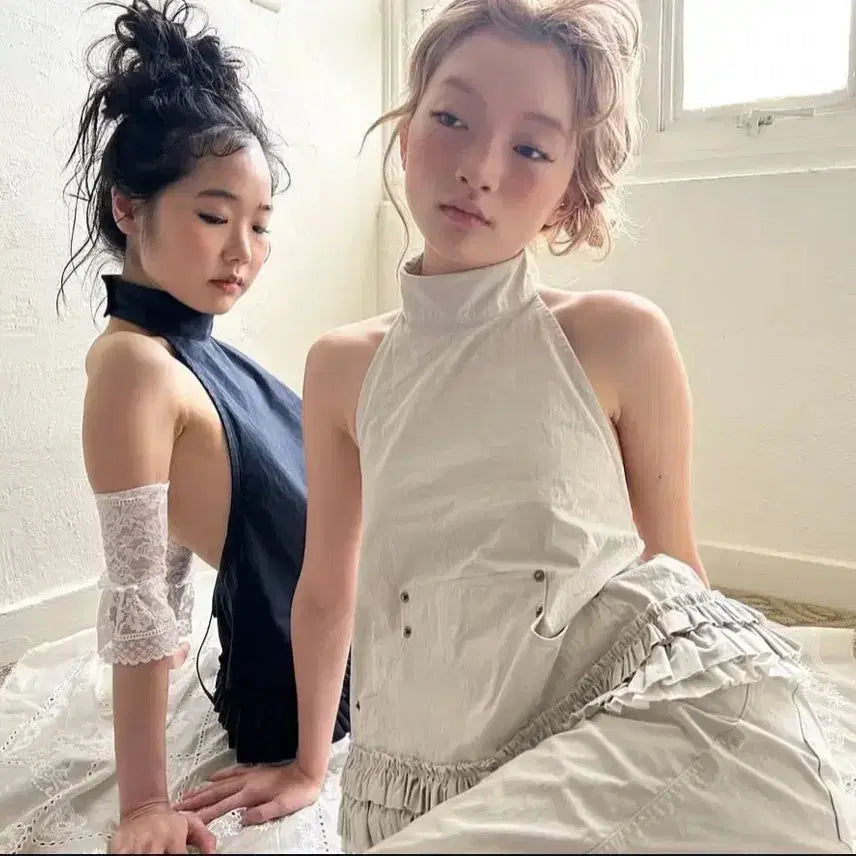 [BUNJANG] Faerie Halter Neck Frill Top / 샵페어리 faerie halter neck frill top