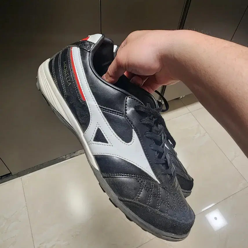 [BUNJANG] Mizuno Futsal Shoes 255 / 마즈노 풋살화 255