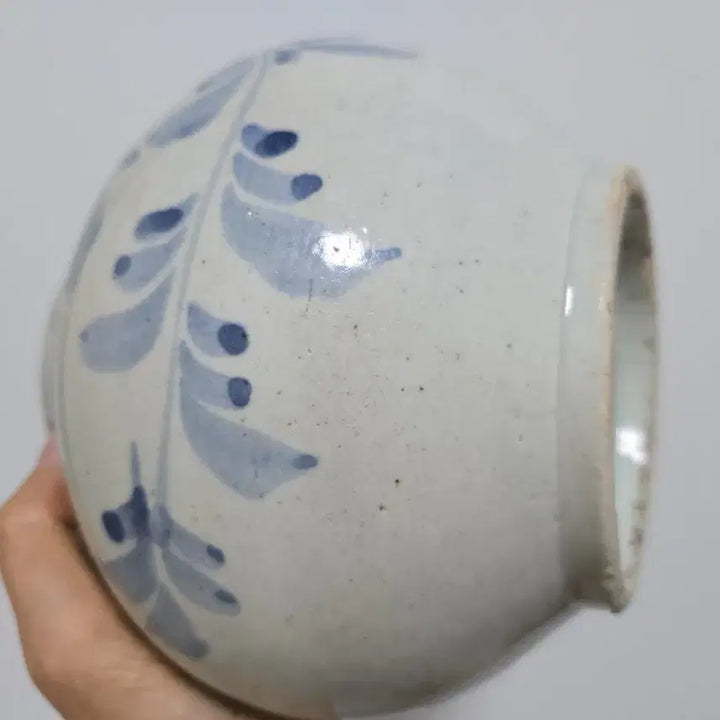 [BUNJANG] Authentic Late Joseon Dynasty White Porcelain Jar with Flower and Character Motifs / 진품 조선후기 백자 청화 수자문 호 골동품