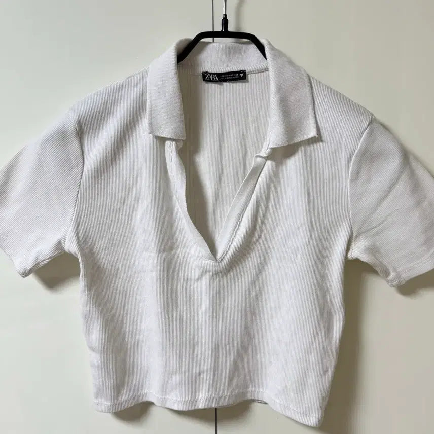 [BUNJANG] ZARA Basic Collar Crop Short Sleeve T-Shirt / ZARA 기본 카라 크롭 반팔티