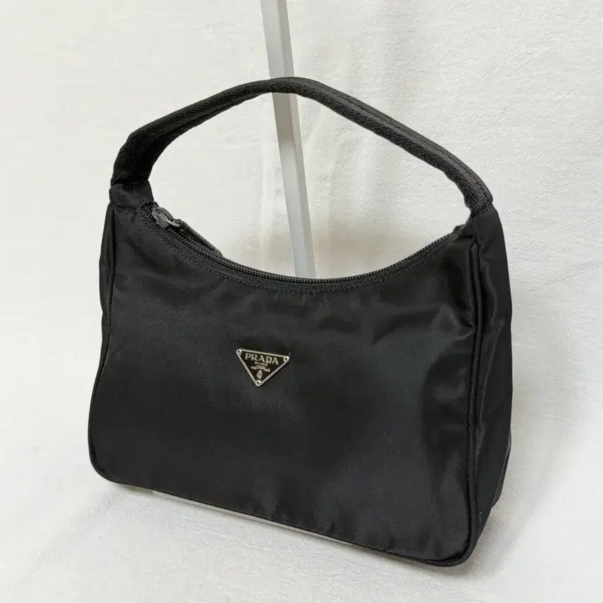 [BUNJANG] Prada Nylon Hobo Bag Black / 정품 프라다 나일론 호보백 블랙