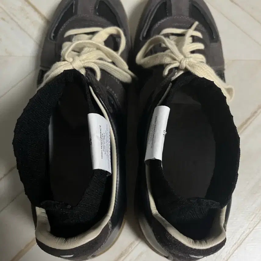 [BUNJANG] Maison Margiela Tabi Sneakers Black Suede / [42,265-270]마르지엘라 삭스 독일군 블랙 스웨이드