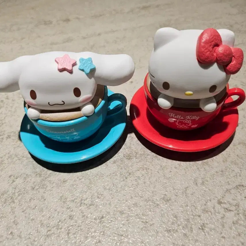 [BUNJANG] Hello Kitty &amp; Cinnamonroll Latte Figure Bundle Set / 키티,시나모롤 라떼 피규어 일괄