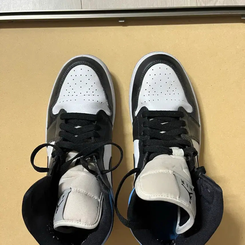 [BUNJANG] Nike Jordan 1 Mid University Blue Shoes / 나이키 조던1 미드 유니버시티블루 270 판매합니다!!