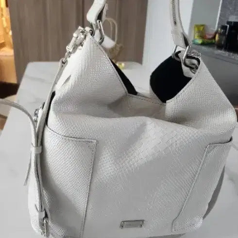 [BUNJANG] B Rera White Snakeskin Bucket Tote Bag / 브레라 화이트 뱀피 버킷백 토트백