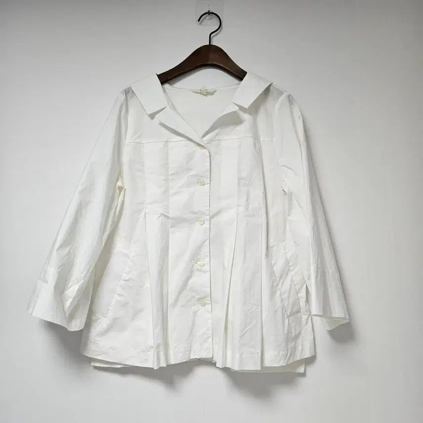 [BUNJANG] G Studio White Pleated Collar Blouse / g studio 화이트 플리츠 칼라 블라우스