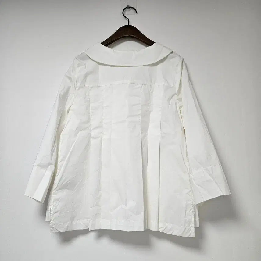 [BUNJANG] G Studio White Pleated Collar Blouse / g studio 화이트 플리츠 칼라 블라우스