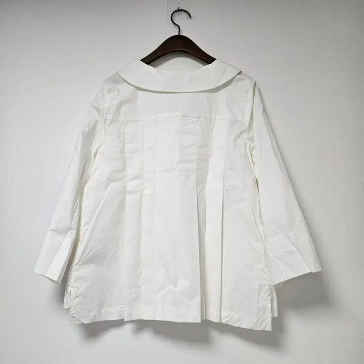 [BUNJANG] G Studio White Pleated Collar Blouse / g studio 화이트 플리츠 칼라 블라우스