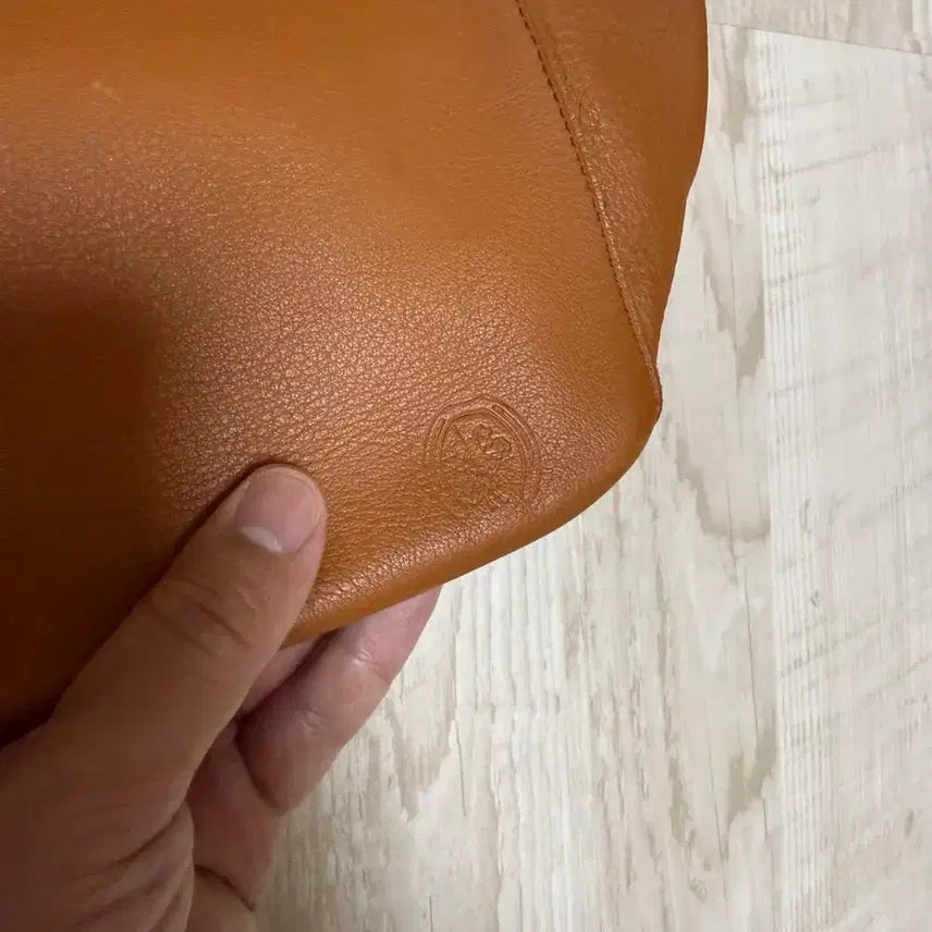 [BUNJANG] La Botte Gardiane Leather Tote Bag / La Botte Gardiane 토트백 라보떼가르디안 팔러 핀매 제품