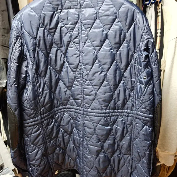 [BUNJANG] Burberry Gerington Quilted Jacket Navy L / 버버리 게링턴 퀄팅 자켓