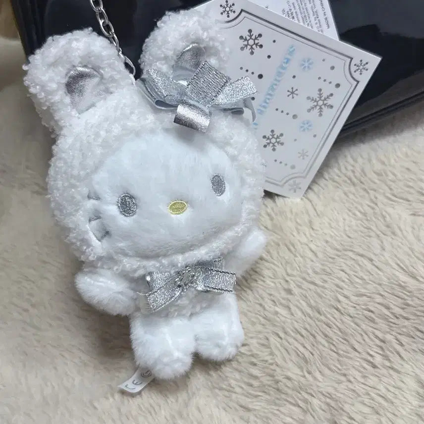 [BUNJANG] Sanrio Hello Kitty Plush Snow Rabbit Keyring / 새상품 키티 플러시 스노우레빗 키링