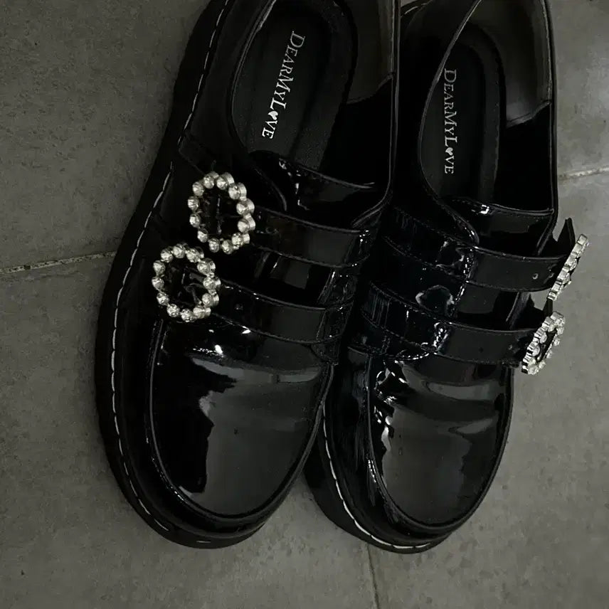 [BUNJANG] Dear My Love Biju Platform Loafers (Patent) / 디어마이러브 디마럽 비쥬 통굽 로퍼 유광 판매 양산형 지뢰계 버블즈