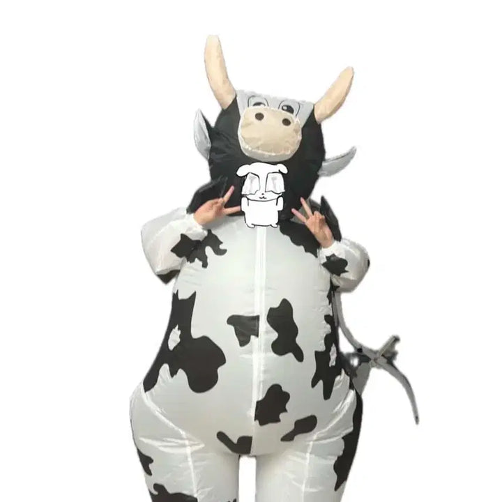 [BUNJANG] Cow Print Air Suit Rental for Graduation Photos / 졸업사진 젖소 에어슈트 대여