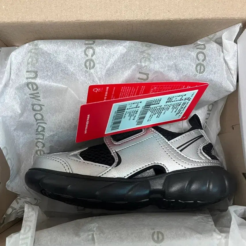 [SOLD OUT] [170] 뉴발란스 프리들 920 샌들 그레이 새상품