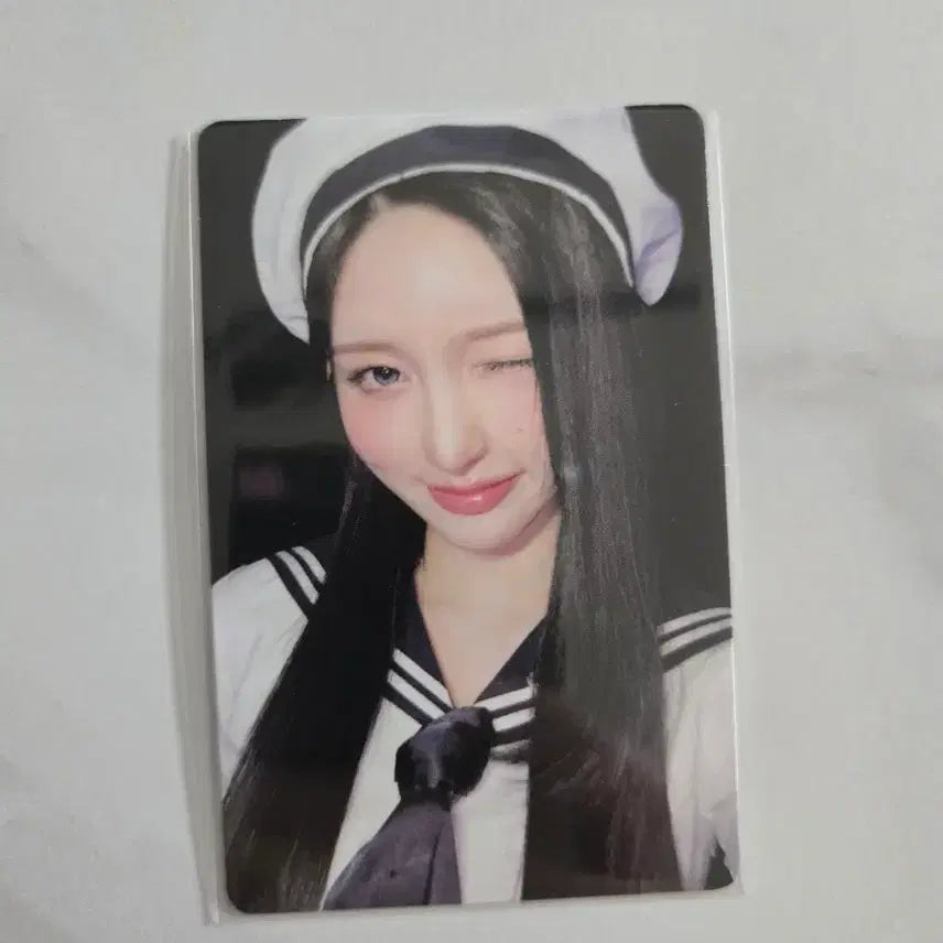 [BUNJANG] IVE GAEUL LIZIVE Withmuu Lucky Draw Photocard Marine Look / 아이브 가을 리바이브 위드뮤 럭키드로우 마린룩 포토카드