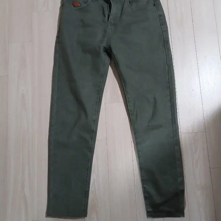 [BUNJANG] Khaki Jeans / 카키색 청바지