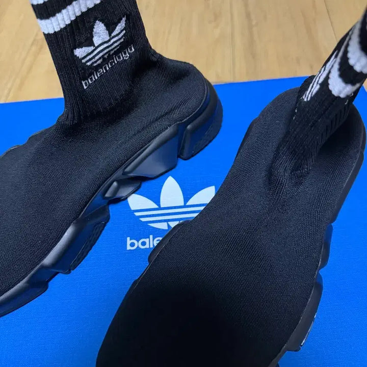 [BUNJANG] Adidas x Balenciaga Speedrunner Black Size 41E / 아디다스 발렌시아가 스피드러너 블랙41E