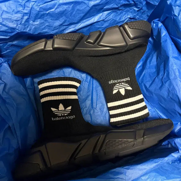 [BUNJANG] Adidas x Balenciaga Speedrunner Black Size 41E / 아디다스 발렌시아가 스피드러너 블랙41E