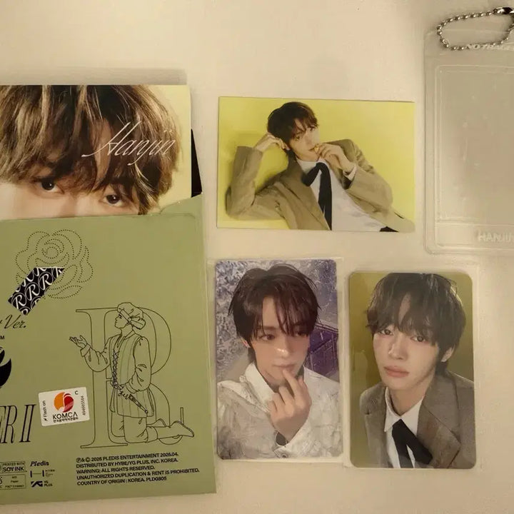 [BUNJANG] TWS Compact Edition Rush Jin Photocard Bundle Set / TWS 컴팩반 러쉬 한진앨범+미니카드1 + 포카 2 +별자리홀더
