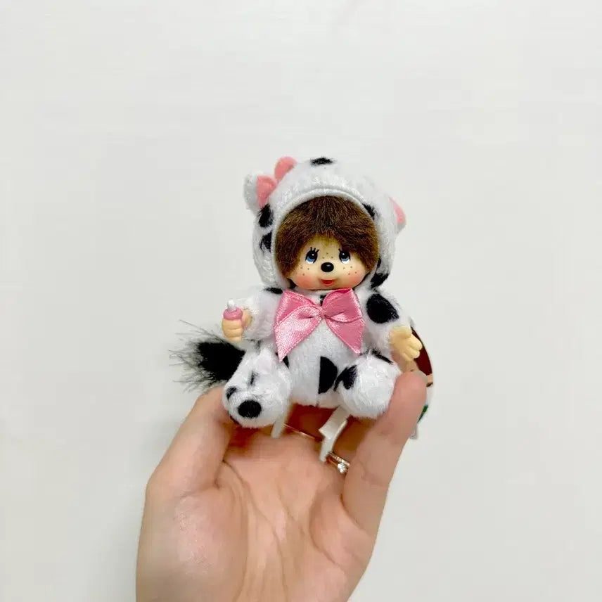 [BUNJANG] Cow Monchhichi Keychain (New) / 젖소 몬치치 키링 (새상품)