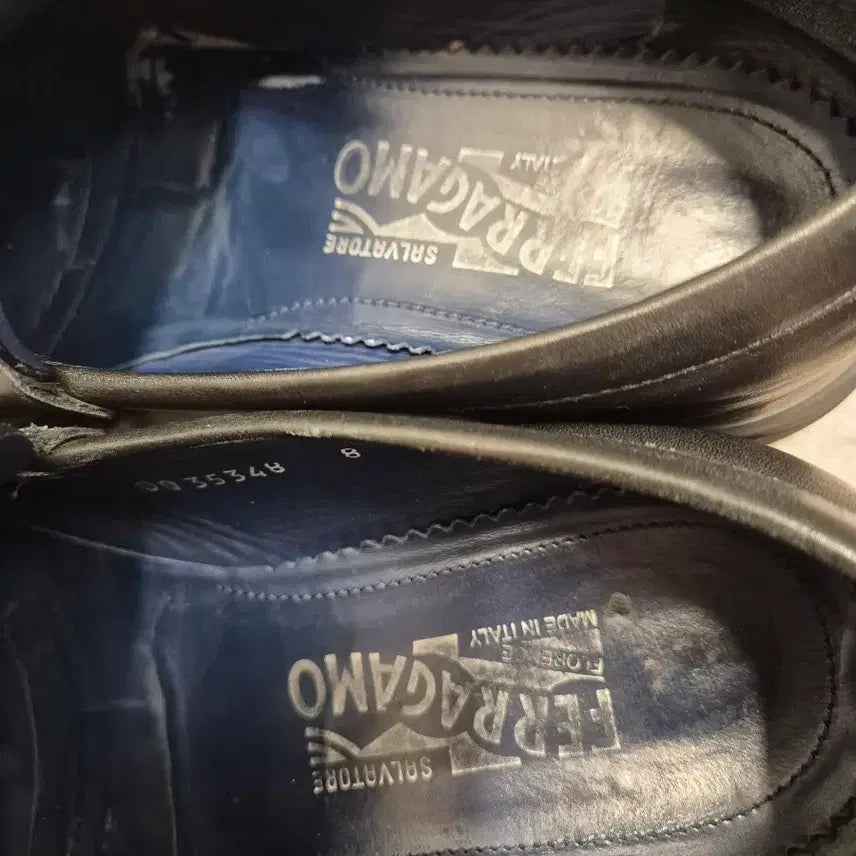 [BUNJANG] Salvatore Ferragamo Black Leather Loafers / 페라가모 블랙 가죽 로퍼