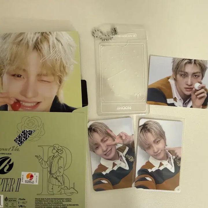[BUNJANG] TWS Rush Compact Album Jihoon Photocard Set / TWS 컴팩반 러쉬 지훈앨범+미니카드1 + 포카 2 +별자리홀더