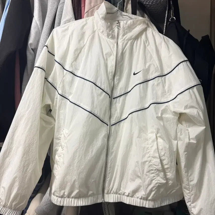 [BUNJANG] Nike Windrunner Women&
