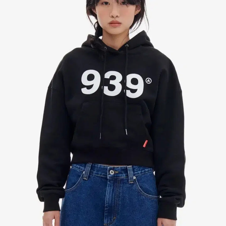 [BUNJANG] Archive Bold 939 Logo Crop Hood - Black / 아카이브 볼드 939 LOGO CROP HOOD_BLACK