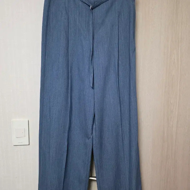 [BUNJANG] Thenamugrim Blue Pintuck Pants (Size 66) / (새상품) 더나무그림 블루 핀턱 팬츠 66