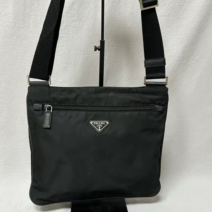 [BUNJANG] Prada Black Nylon Crossbody Bag / 프라다 블랙 나일론 크로스백 포코노