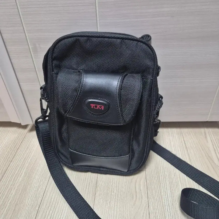 [BUNJANG] Tumi Cross Bag / (정품) 투미 TUMI 크로스 가방 크로스백