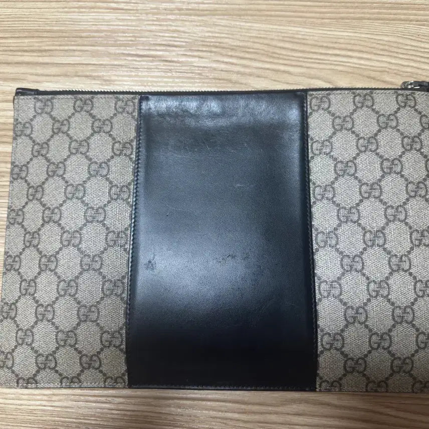[BUNJANG] Gucci GG Supreme Clutch Bag / 구찌GG 수프림 클러치백