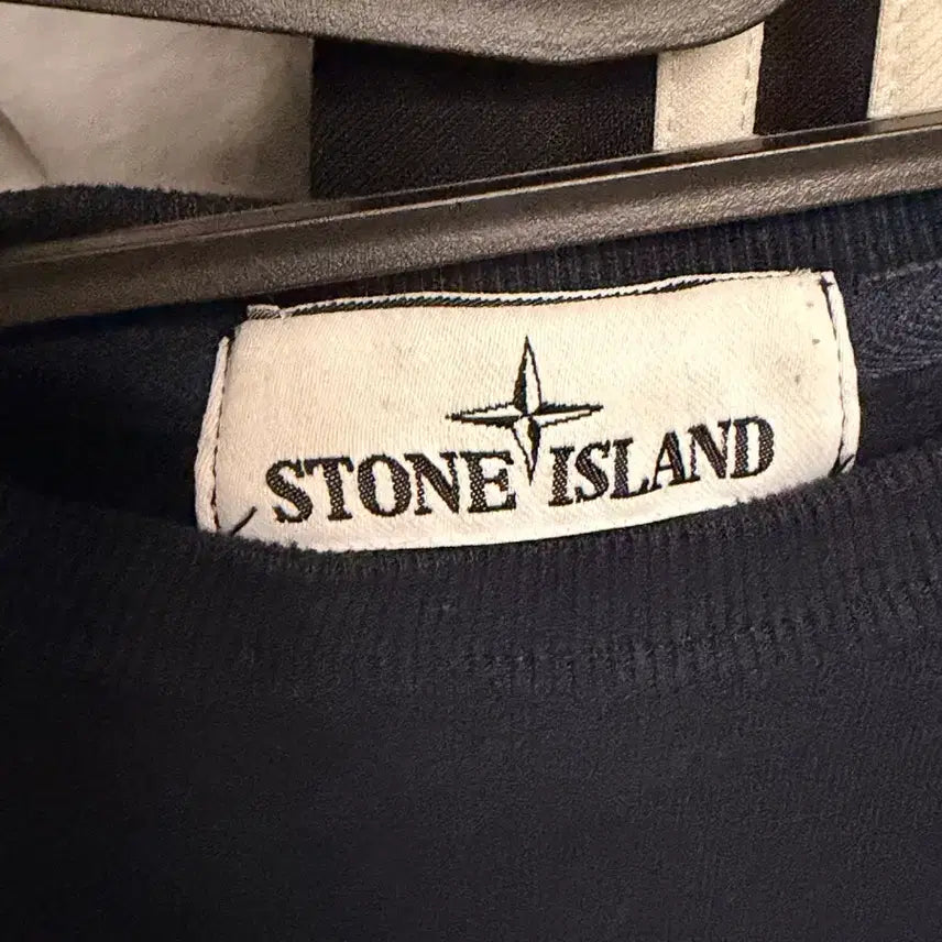 [BUNJANG] Stone Island Navy Sweatshirt T-Shirt / 스톤아일랜드 네이비 맨투맨 티셔츠