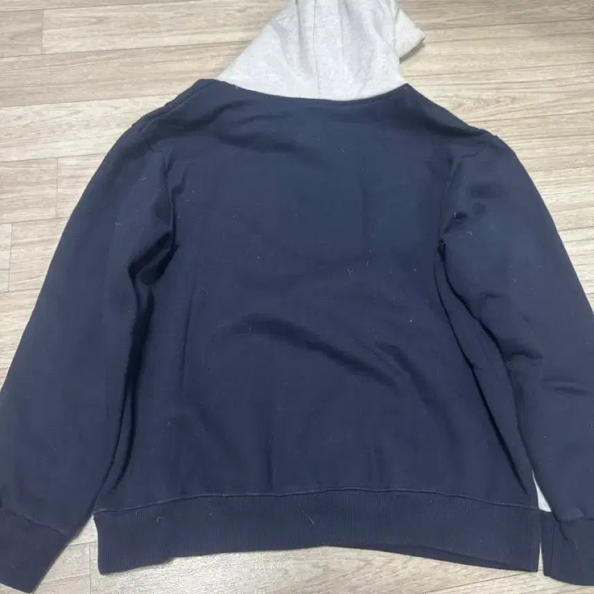 [BUNJANG] April Navy Hooded Sweatshirt with Grey Hood / 에이프릴 후드티