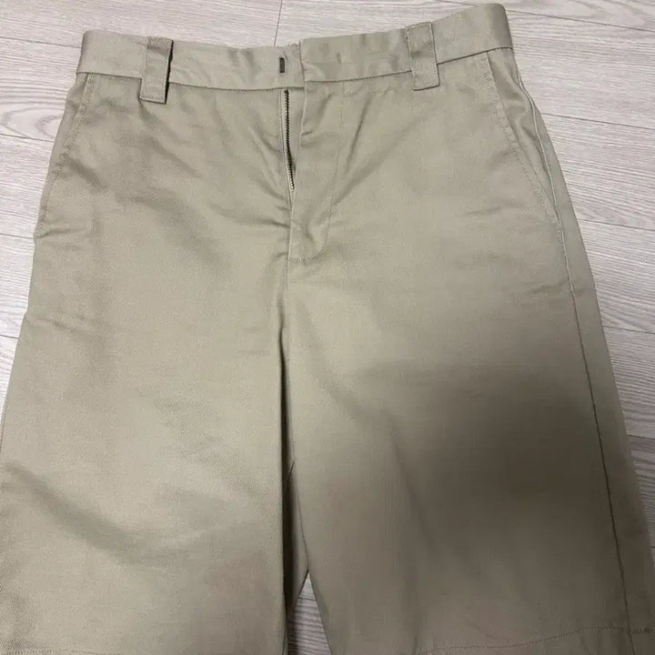 [BUNJANG] Musinsa Standard Wide Chino Shorts Beige / 무탠다드 와이드 치노 쇼츠 팬츠 베이지 30