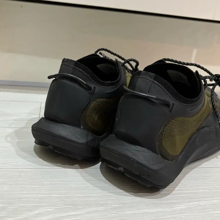 [BUNJANG] ROA Cella Black Olive Shoes Size 36 / (230) 로아 셀라 블랙 올리브