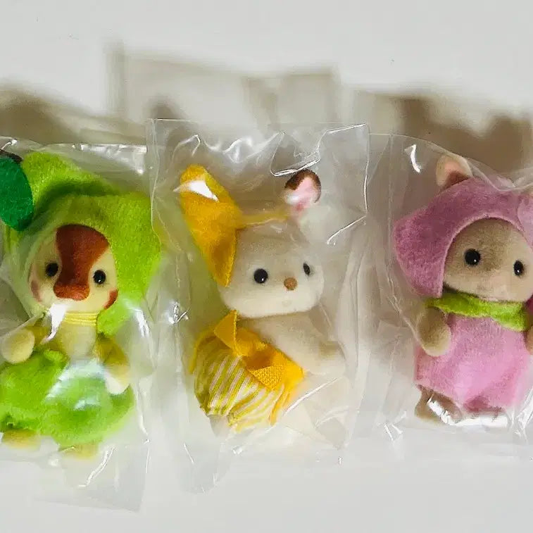 [BUNJANG] Sylvanian Families Fruit Party Bundle Set (Quince Pear, Peach, Banana) / (일괄) 실바니안 과일 파티 (모과배 복숭아 바나나)
