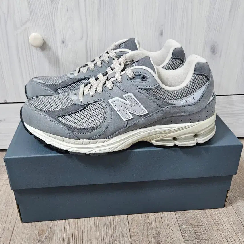 [BUNJANG] New Balance 2002R Premium Vintage Grey / (새상품) 뉴발란스 2002R 프리미엄 빈티지 그레이