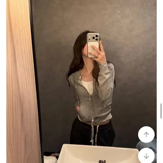 [BUNJANG] YOUNG &amp; RICH Ice Hoodie Grey / 영앤리치 아이스후드 그레이