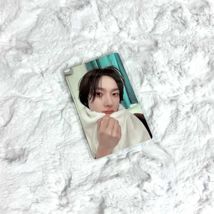[BUNJANG] BOYNEXTDOOR SungHoo WHO M2U Lucky Draw Photocard / 보넥도 성호 후 WHO M2U 엠투유 럭드 양도