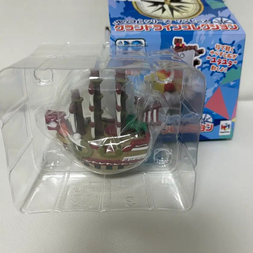 [BUNJANG] One Piece Yurakore Shanks Red Force Ship Figure (New) / 새상품) 원피스 유라코레 샹크스 해적선 배 피규어 레드포스호