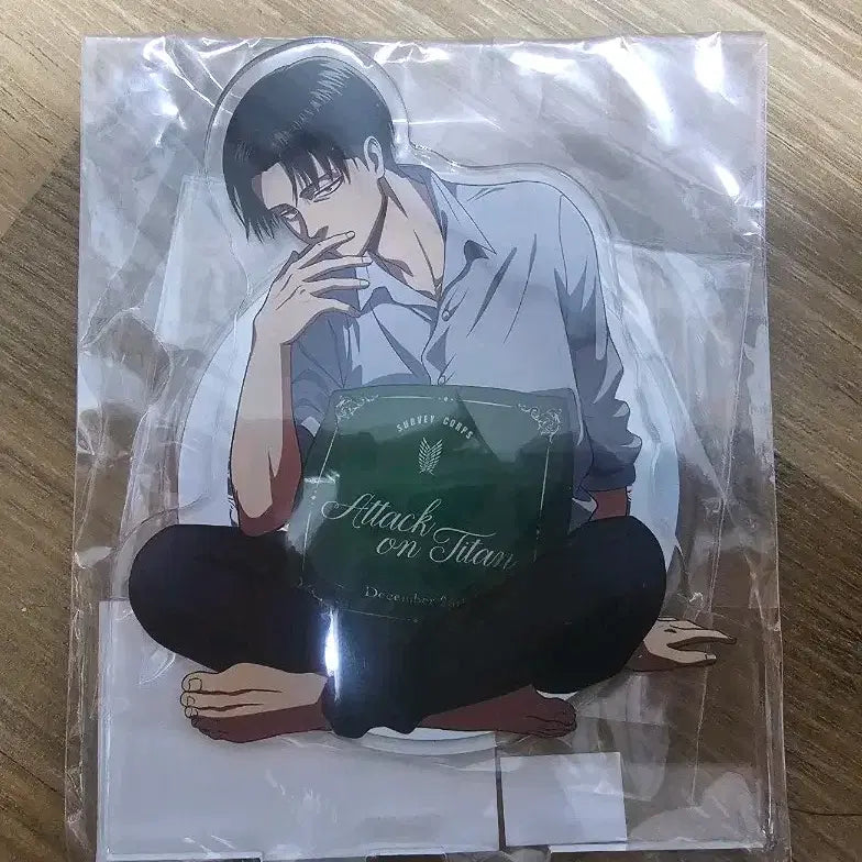 [BUNJANG] Attack on Titan Levi Relax Online Lottery Acrylic Standee / 진격의거인 진격거 릴렉스 온라인 복권 쿠지 아크릴 리바이판매