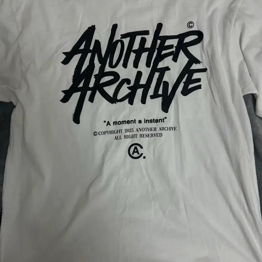 [BUNJANG] Another Archive White Logo Long Sleeve T-Shirt / 어나더아카이브 롱슬리브 팔아요