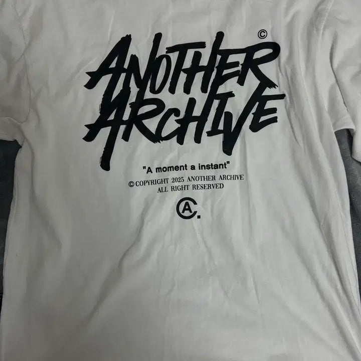 [BUNJANG] Another Archive White Logo Long Sleeve T-Shirt / 어나더아카이브 롱슬리브 팔아요